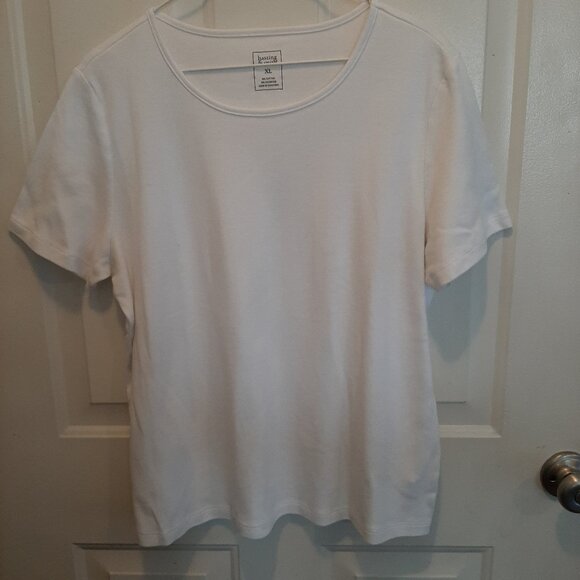 Hasting & Smith White T-Shirt; Size XL; Classic; Short sleeve; EUC - Picture 1 of 3